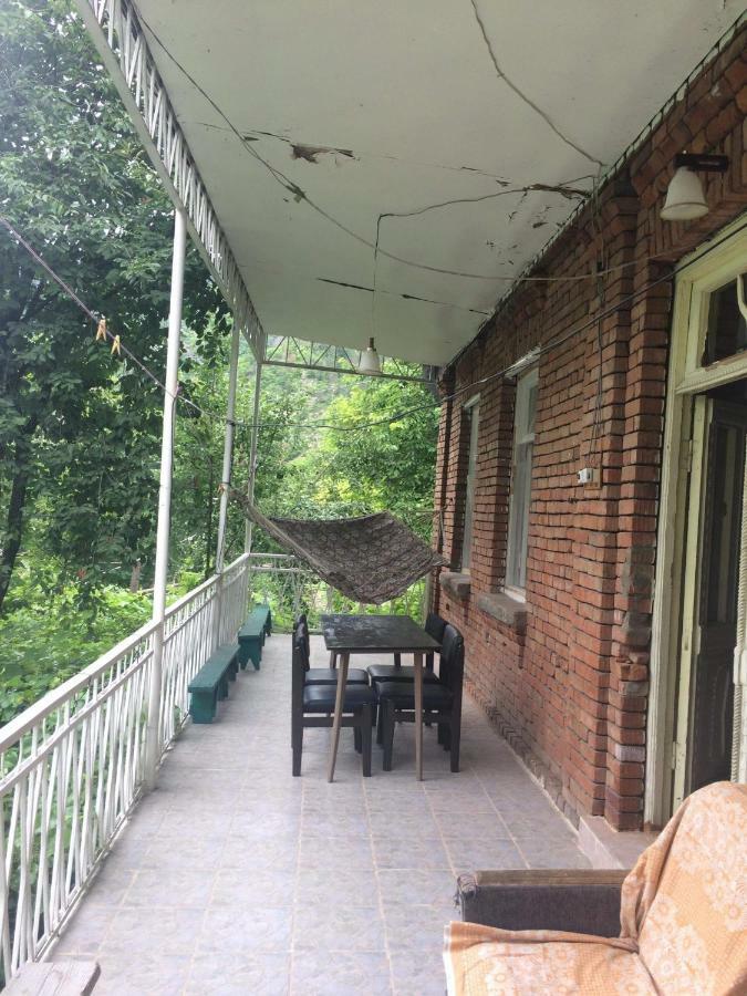 Guesthouse Malkhazi Bordschomi Exterior foto